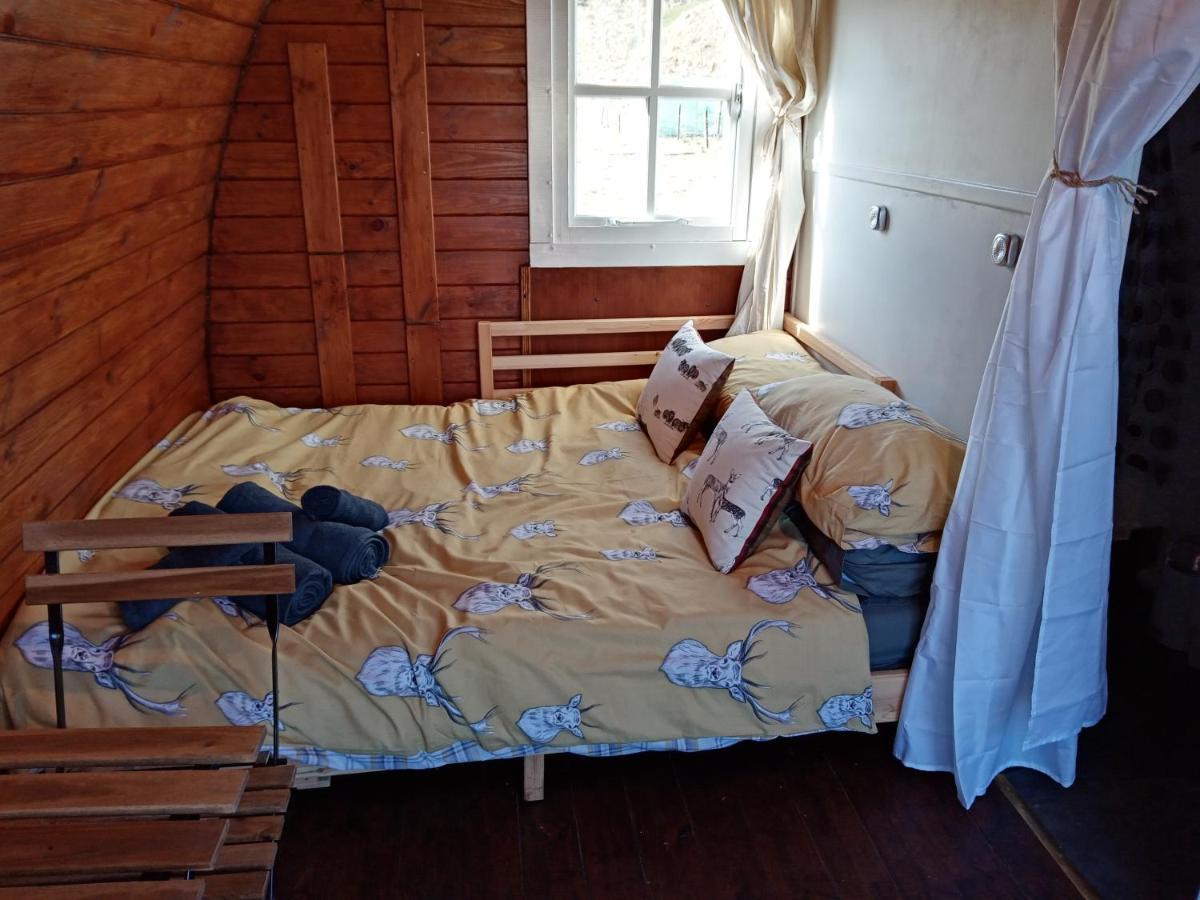 Wee Hoose Glamping 3 Hotel Kinbrace Exterior photo